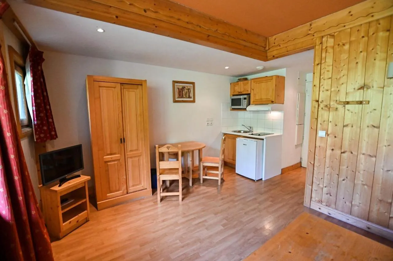 Apartment Bright Studio With Balcony Combloux